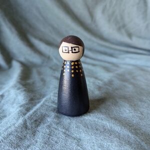 Wooden peg doll Ruth Bader GinsbergWood 3" Black Suit Kid vice president USA toy